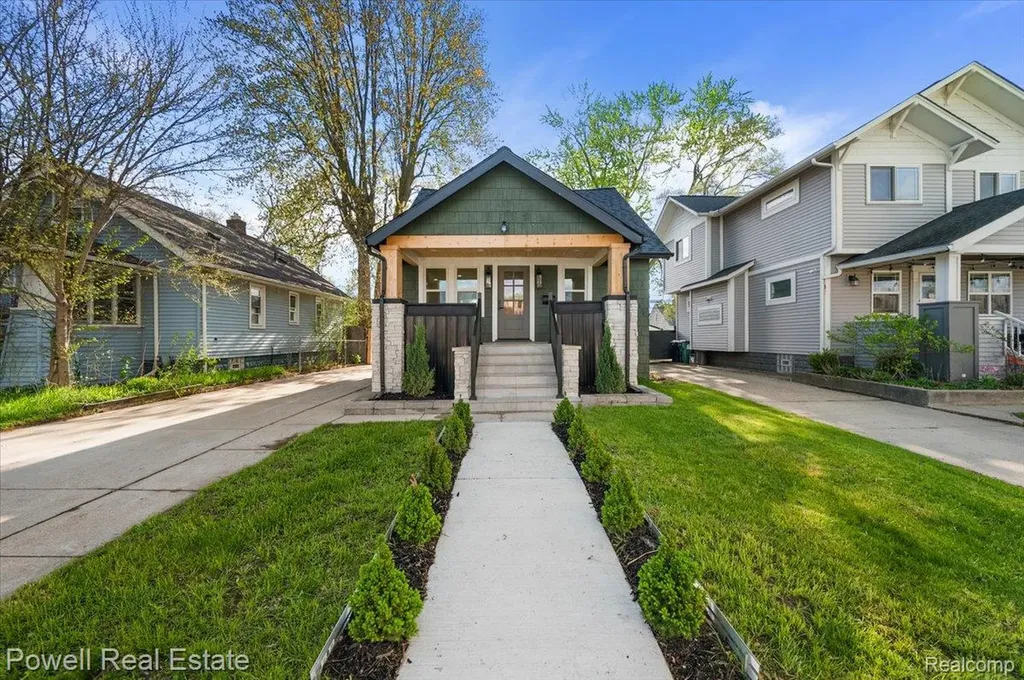121 S Edison Avenue Royal Oak City MI 48067