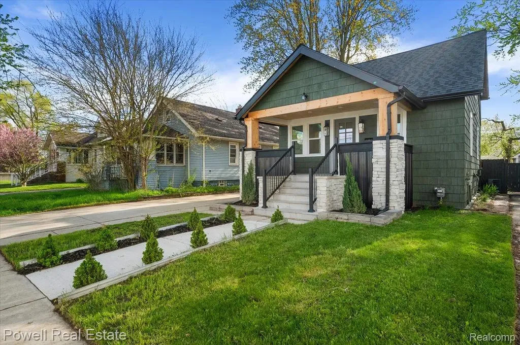 121 S Edison Avenue Royal Oak City MI 48067