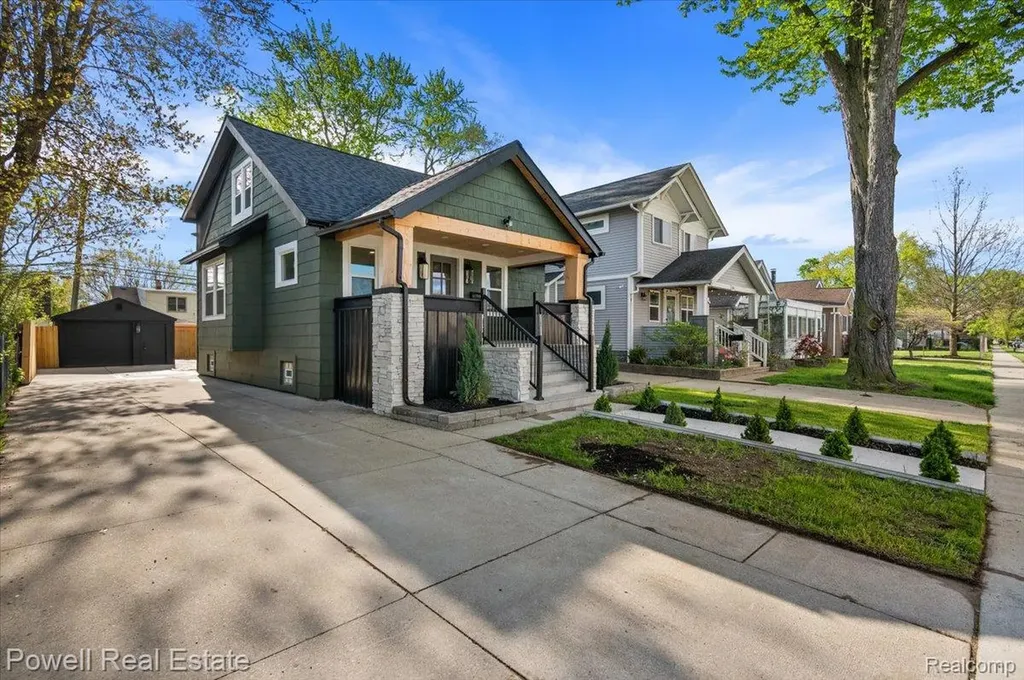 121 S Edison Avenue Royal Oak City MI 48067
