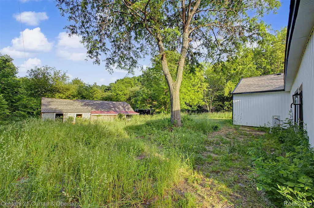 4296 Burgess Road Putnam Township MI 48169