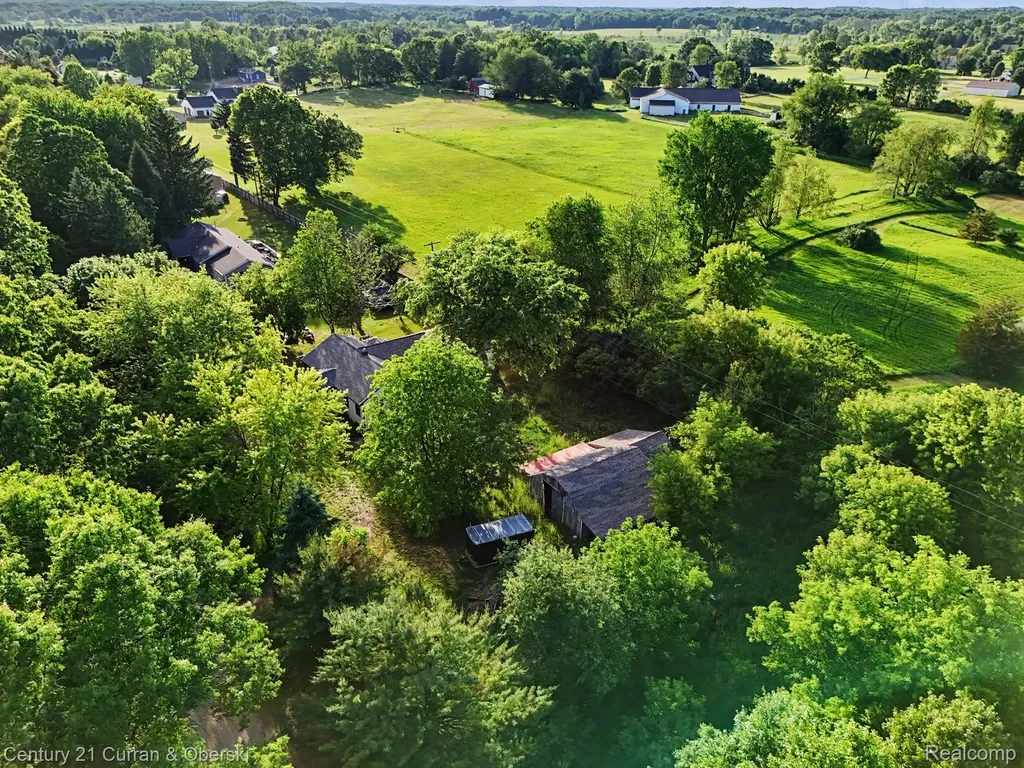 4296 Burgess Road Putnam Township MI 48169