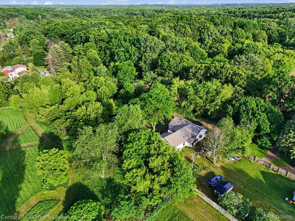4296 Burgess Road Putnam Township MI 48169
