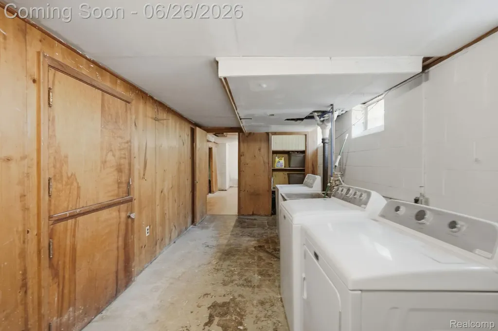 16199 Archdale Street Detroit City MI 48235