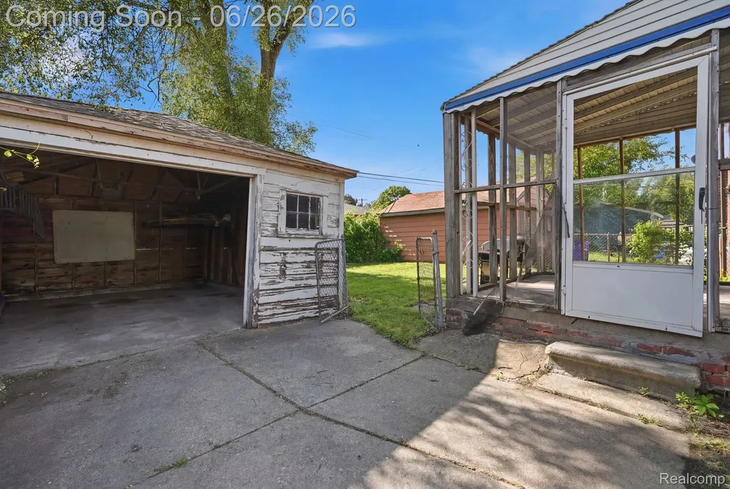 16199 Archdale Street Detroit City MI 48235