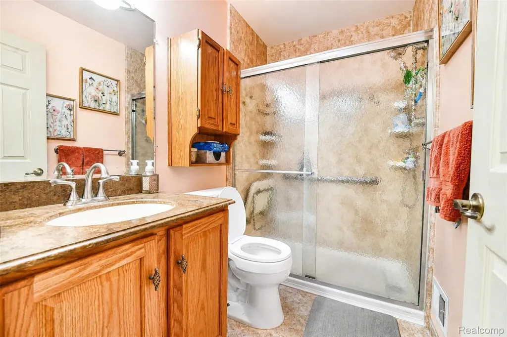41768 Hanford Road Canton Charter Township MI 48187
