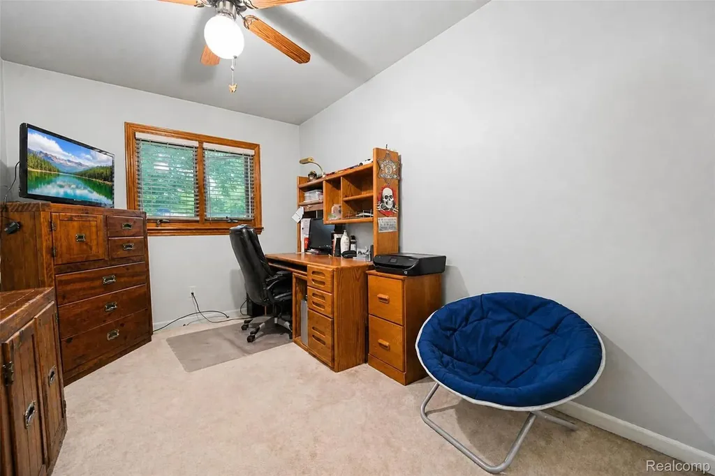 41768 Hanford Road Canton Charter Township MI 48187