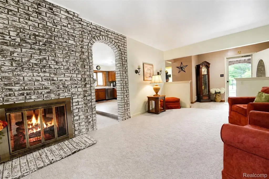 41768 Hanford Road Canton Charter Township MI 48187