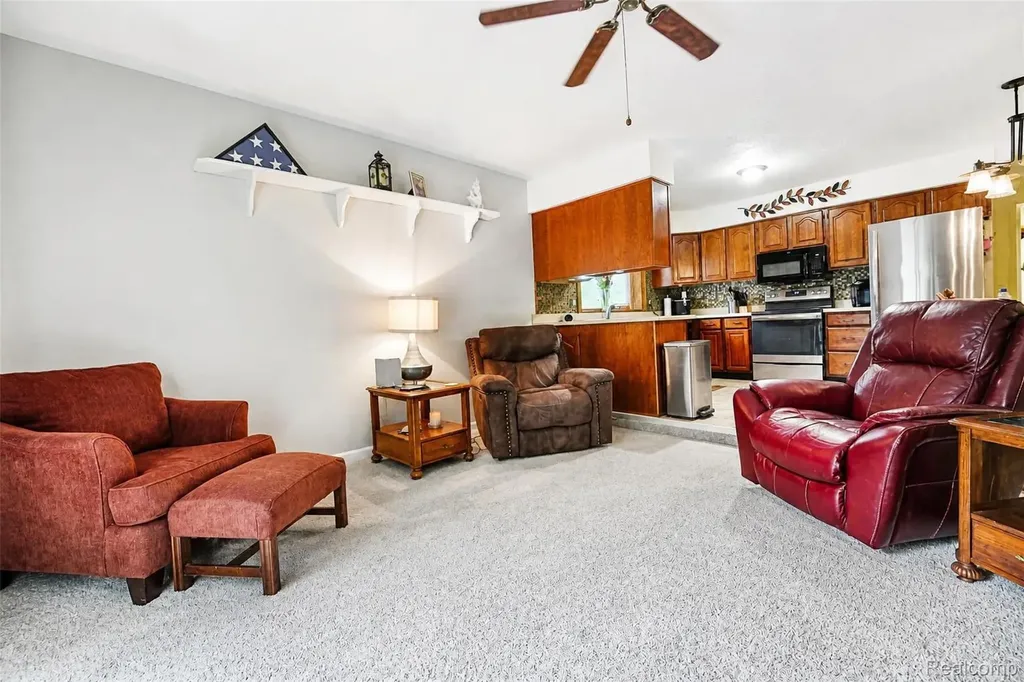 41768 Hanford Road Canton Charter Township MI 48187