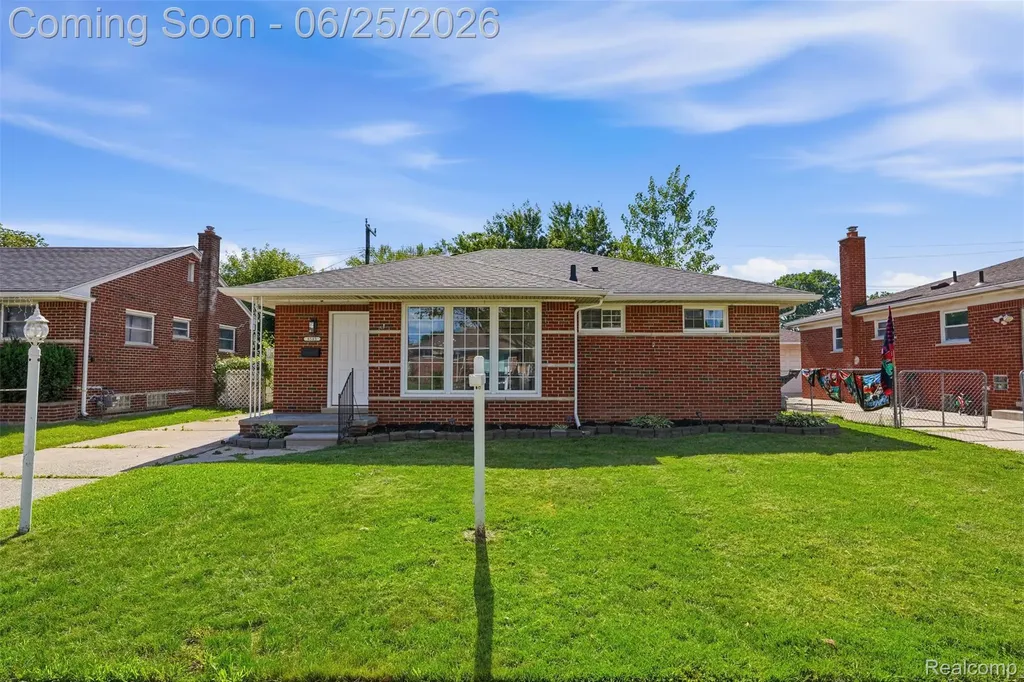 8585 Dixie Lane Dearborn Heights City MI 48127