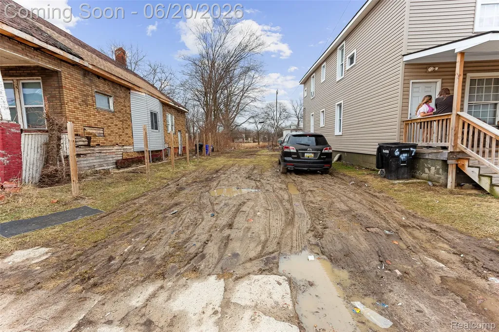 5860 Hazlett Street Detroit City MI 48210