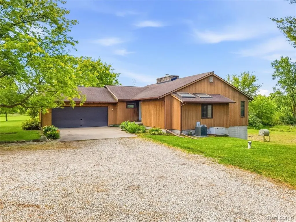 2422 Forrister Drive Adrian Township MI 49221