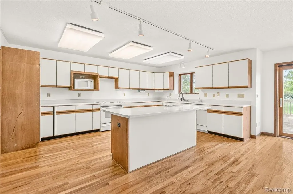 2422 Forrister Drive Adrian Township MI 49221