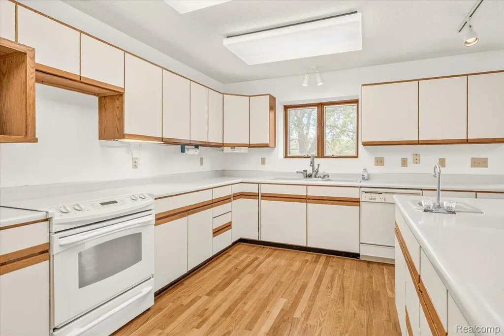 2422 Forrister Drive Adrian Township MI 49221