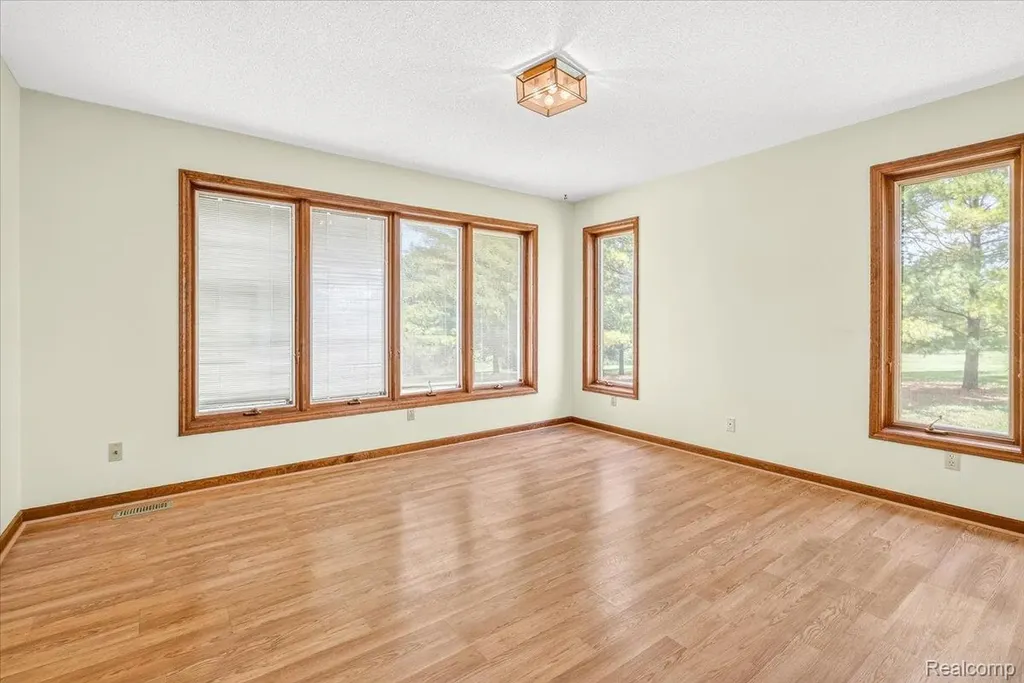 2422 Forrister Drive Adrian Township MI 49221