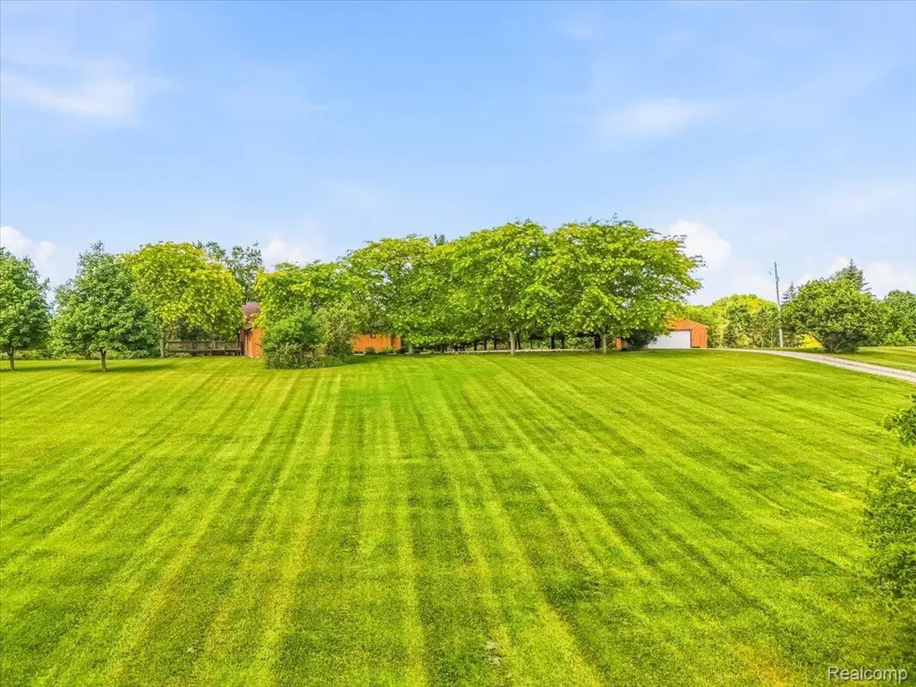 2422 Forrister Drive Adrian Township MI 49221