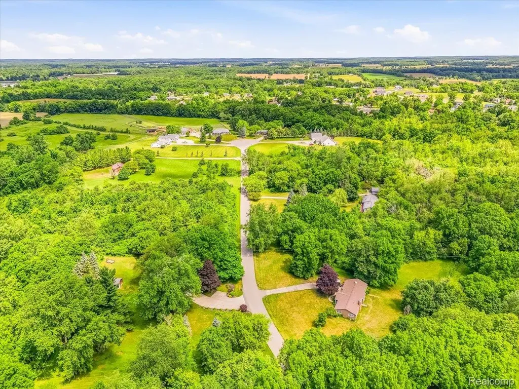 2422 Forrister Drive Adrian Township MI 49221