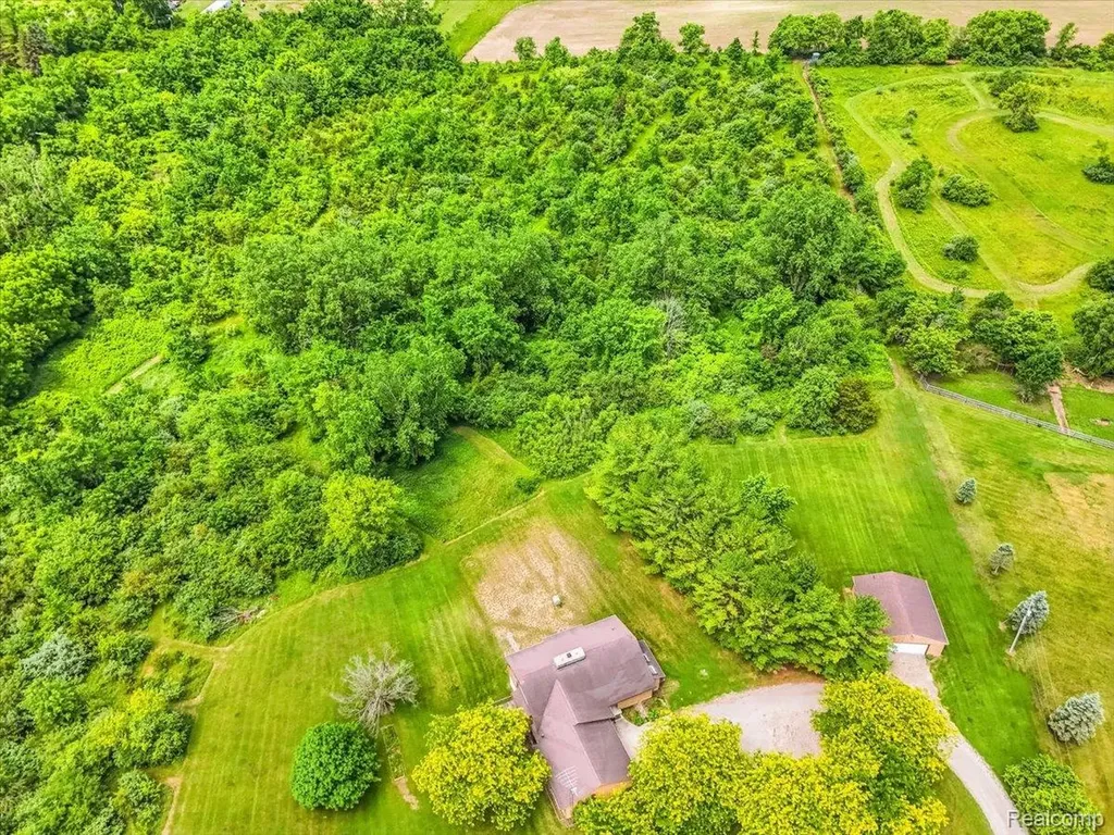 2422 Forrister Drive Adrian Township MI 49221