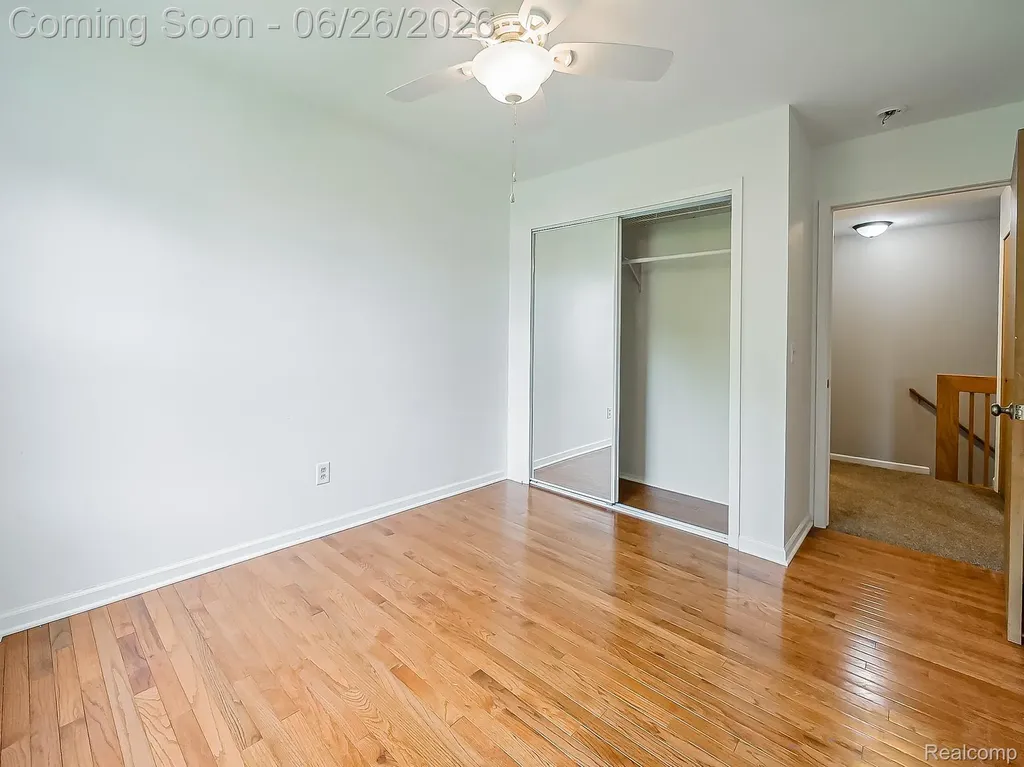 160 Pine Tree Ridge Drive Waterford Charter Township MI 48327