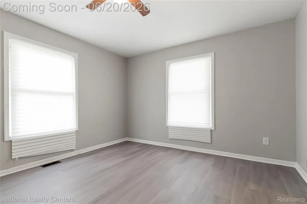 26862 Yale Street Detroit City MI 48141