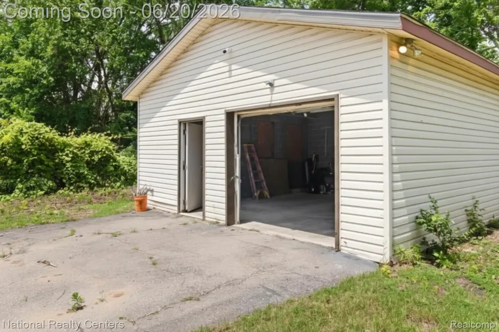 26862 Yale Street Detroit City MI 48141