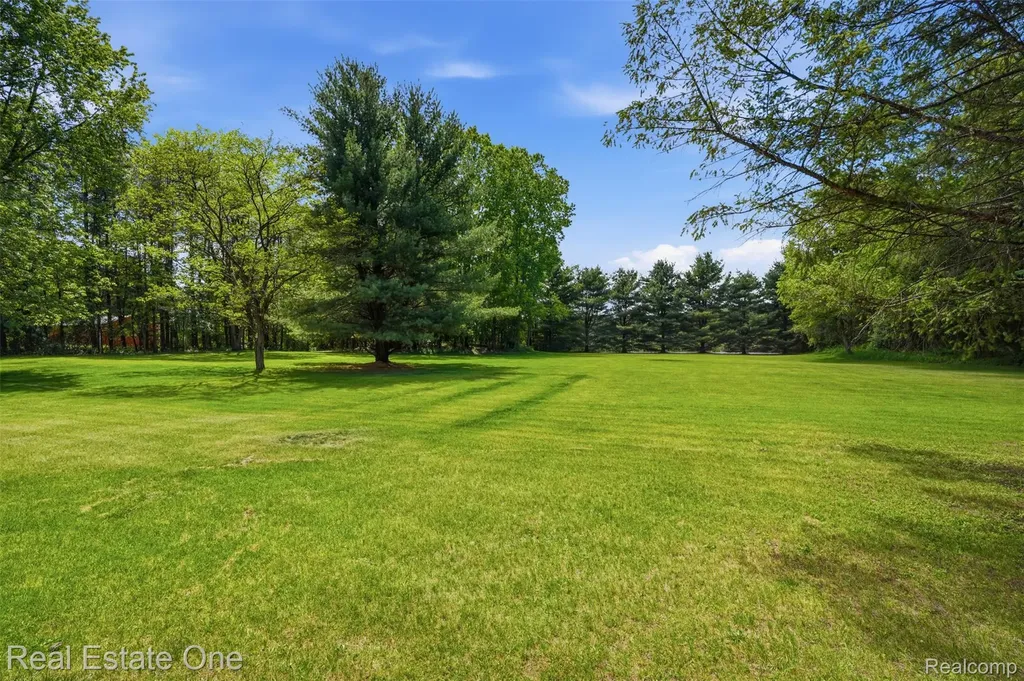 1765 Rowe Road Highland Charter Township MI 48380