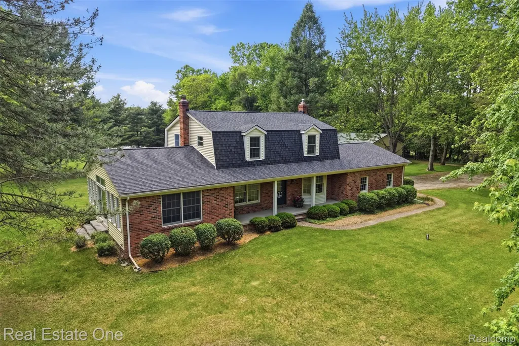 1765 Rowe Road Highland Charter Township MI 48380