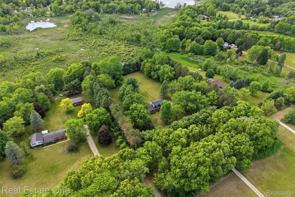 1765 Rowe Road Highland Charter Township MI 48380
