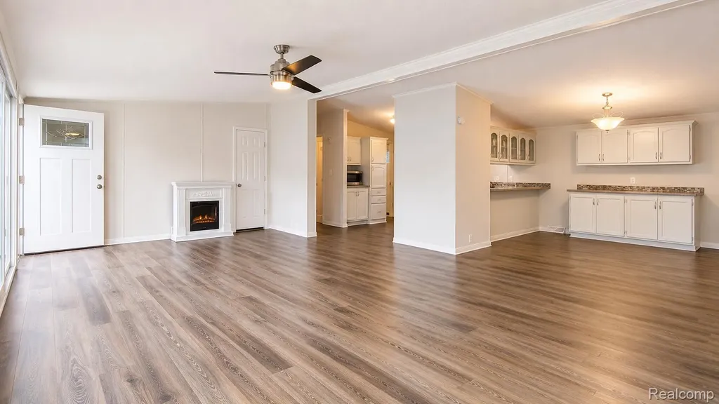 295 Bud Lane Lyon Charter Township MI 48167