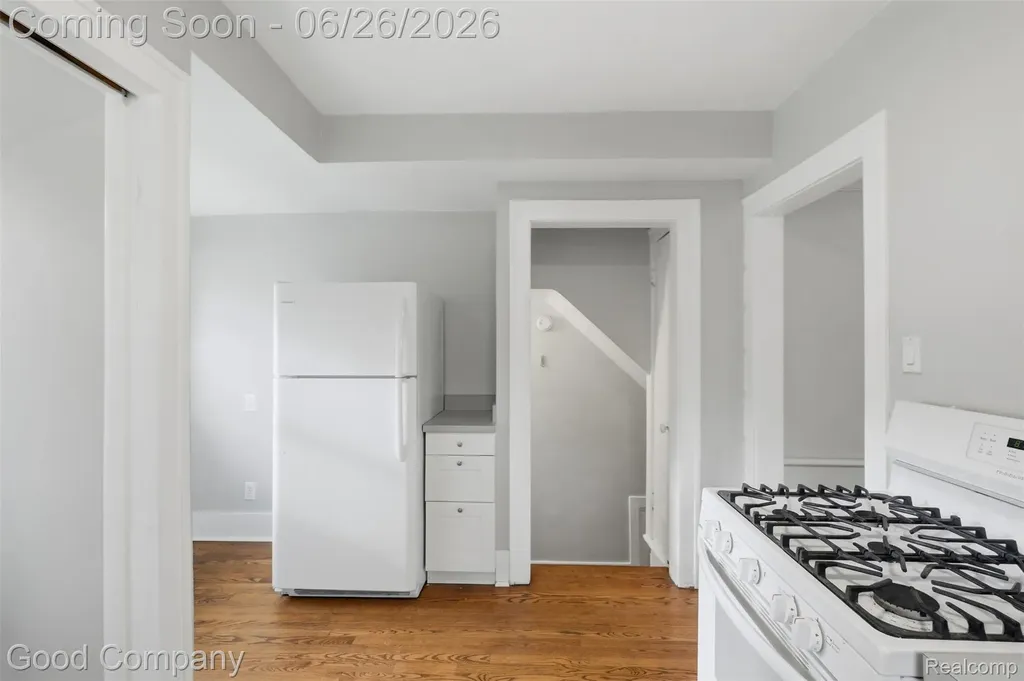 1956 Pinecrest Drive Ferndale City MI 48220
