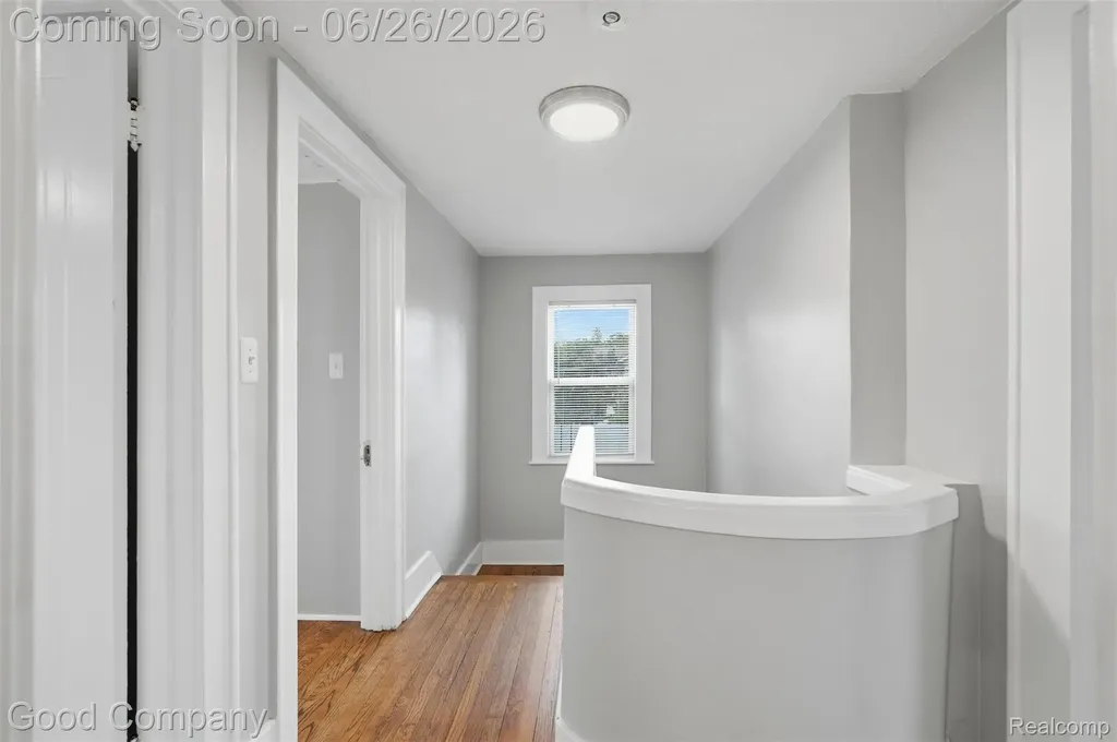 1956 Pinecrest Drive Ferndale City MI 48220
