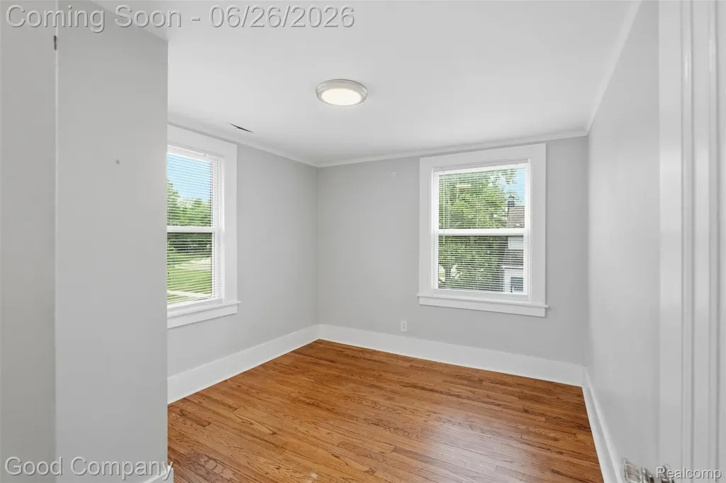 1956 Pinecrest Drive Ferndale City MI 48220