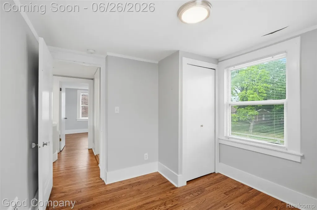 1956 Pinecrest Drive Ferndale City MI 48220
