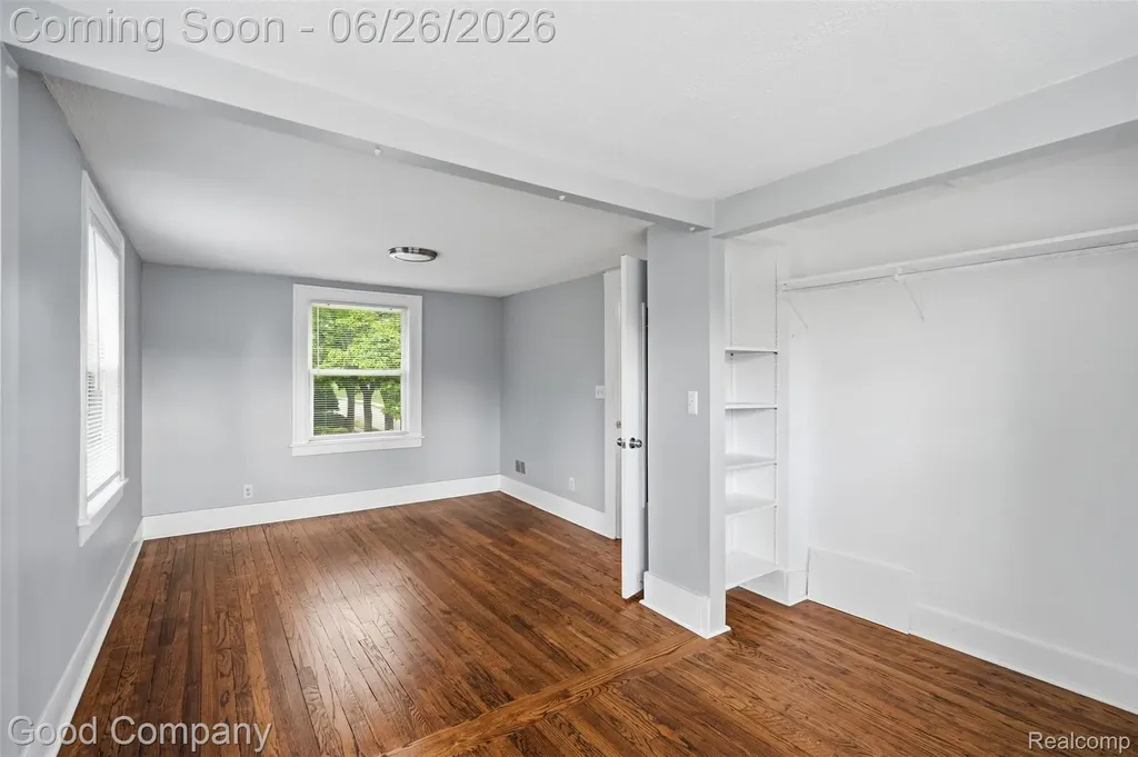 1956 Pinecrest Drive Ferndale City MI 48220
