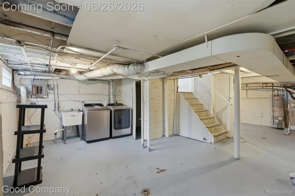 1956 Pinecrest Drive Ferndale City MI 48220