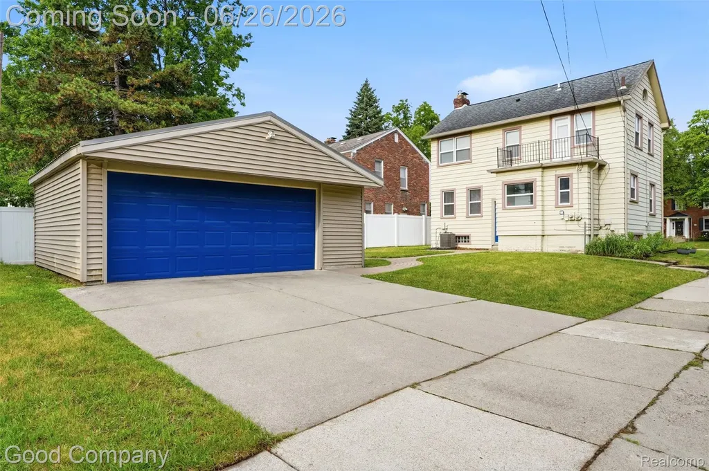 1956 Pinecrest Drive Ferndale City MI 48220