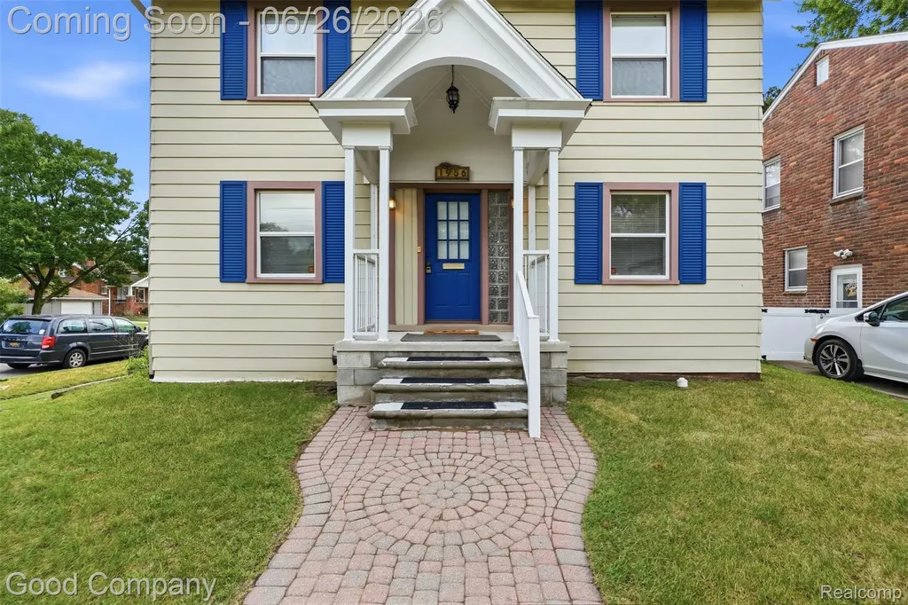 1956 Pinecrest Drive Ferndale City MI 48220