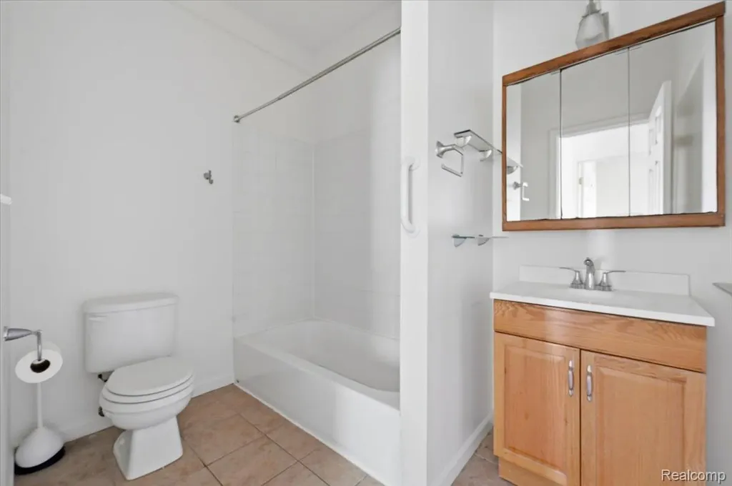 440 Robbe Avenue Belleville City MI 48111