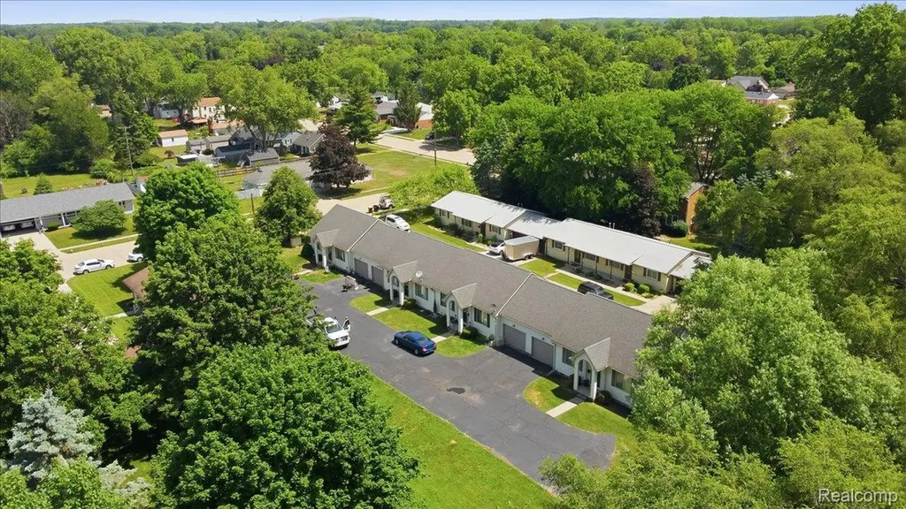 440 Robbe Avenue Belleville City MI 48111