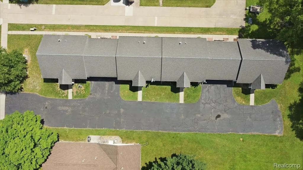 440 Robbe Avenue Belleville City MI 48111