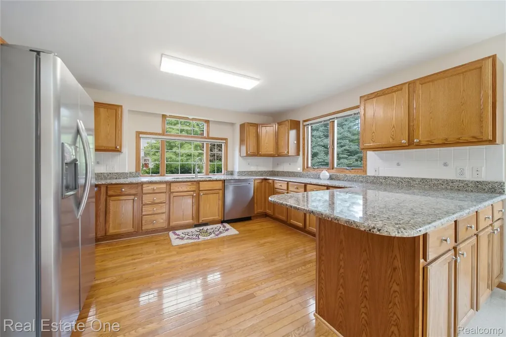 1214 Mountain Ash Drive Brighton City MI 48116