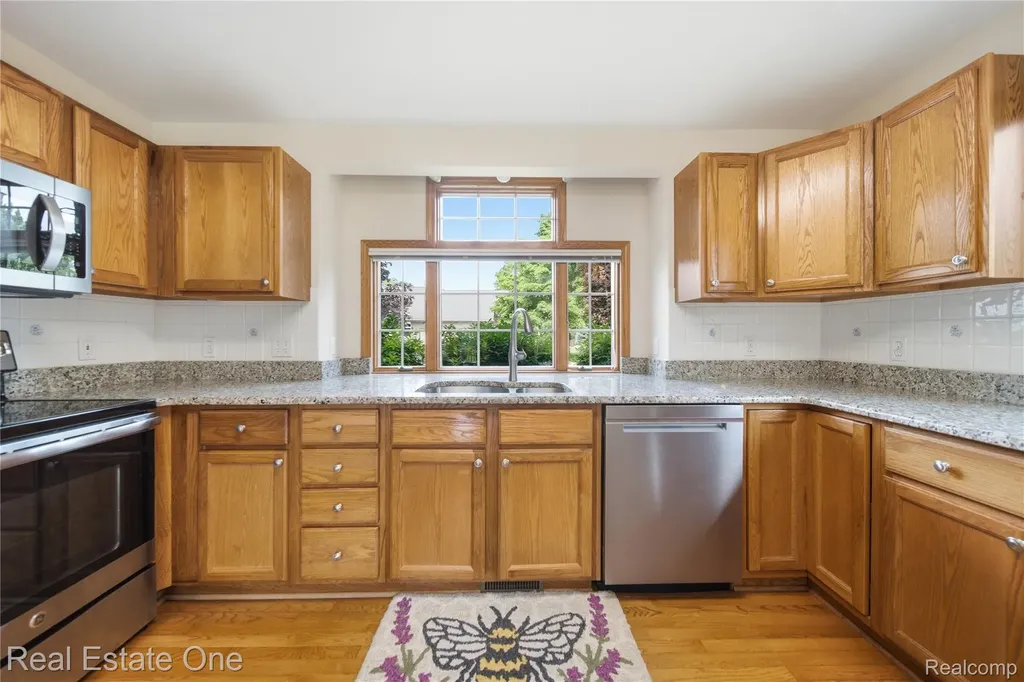 1214 Mountain Ash Drive Brighton City MI 48116