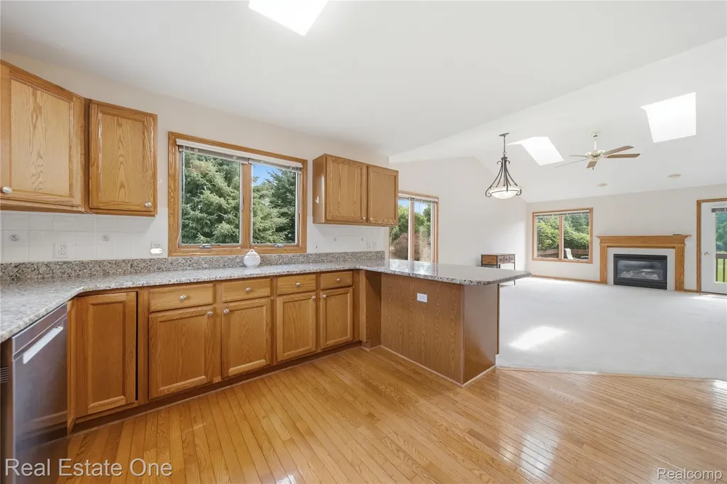 1214 Mountain Ash Drive Brighton City MI 48116