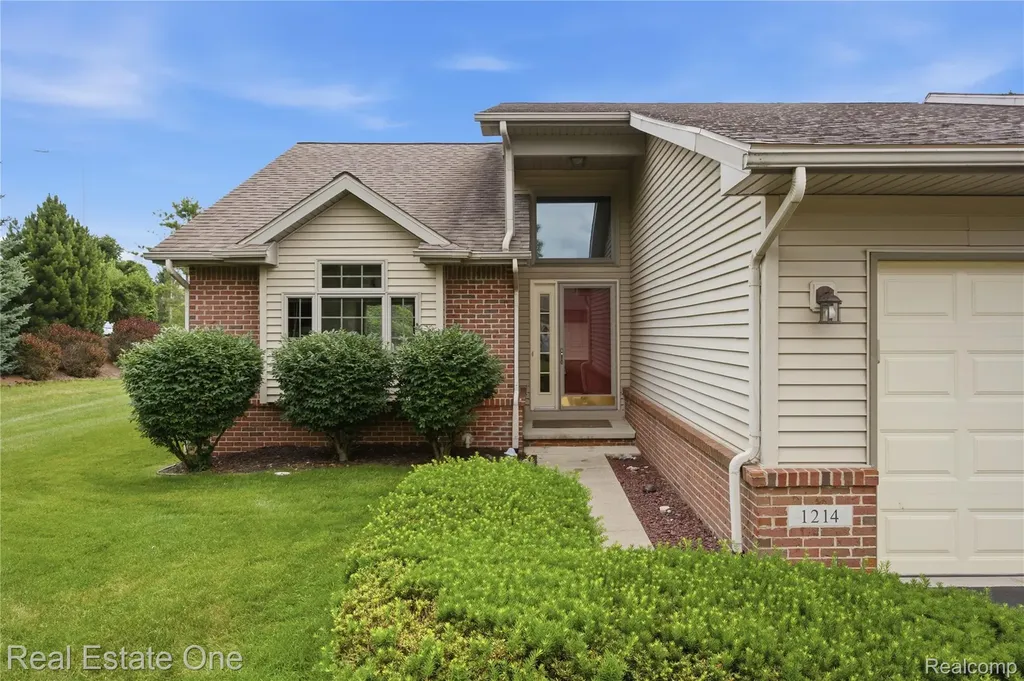 1214 Mountain Ash Drive Brighton City MI 48116