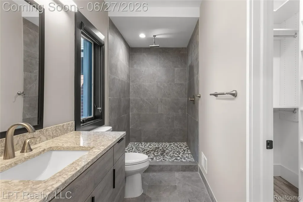 5029 Forest Valley Drive Independence Charter Township MI 48348
