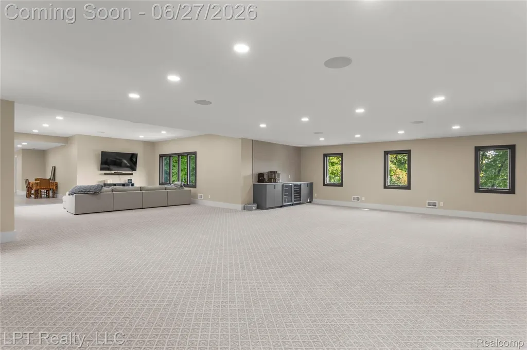 5029 Forest Valley Drive Independence Charter Township MI 48348