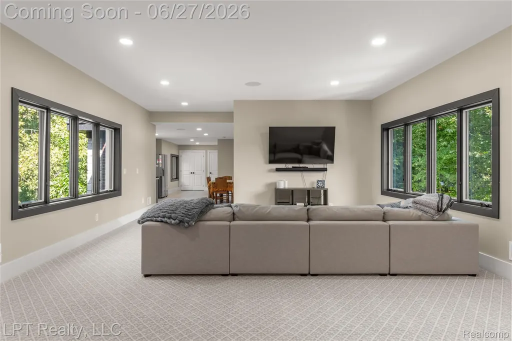 5029 Forest Valley Drive Independence Charter Township MI 48348