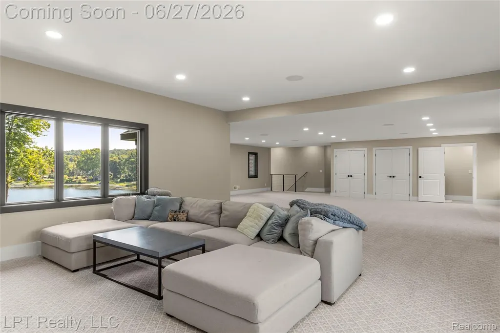 5029 Forest Valley Drive Independence Charter Township MI 48348