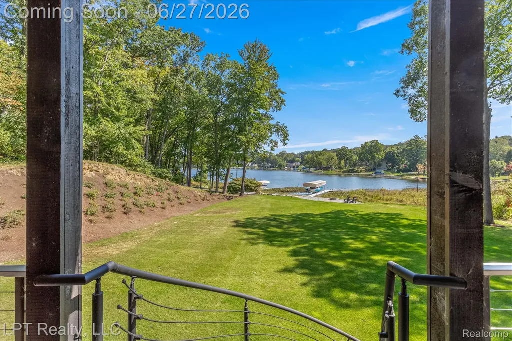 5029 Forest Valley Drive Independence Charter Township MI 48348