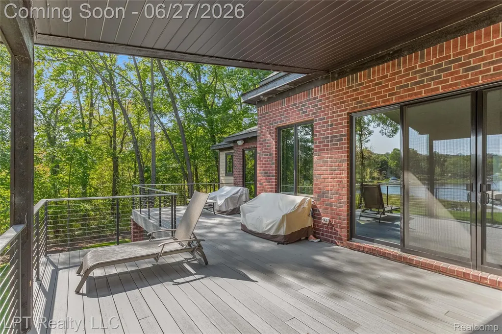 5029 Forest Valley Drive Independence Charter Township MI 48348