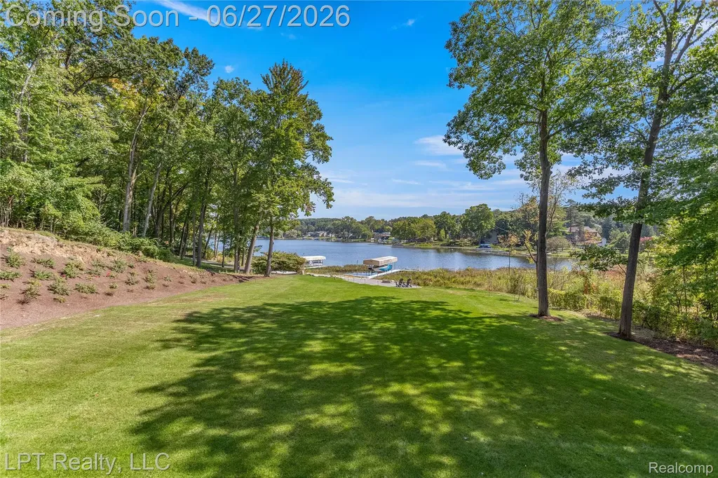 5029 Forest Valley Drive Independence Charter Township MI 48348